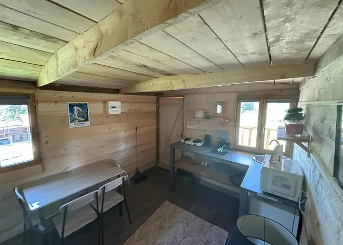 La De Mercone Ninu Apartment *