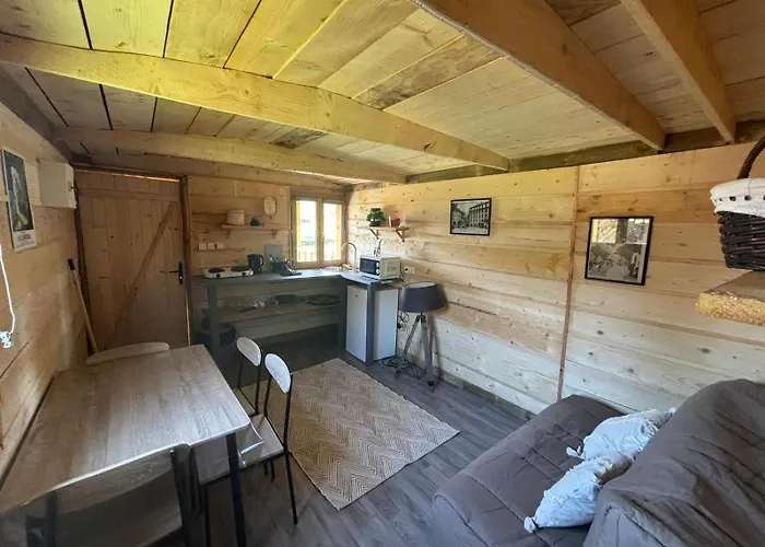 La De Mercone Ninu Apartment